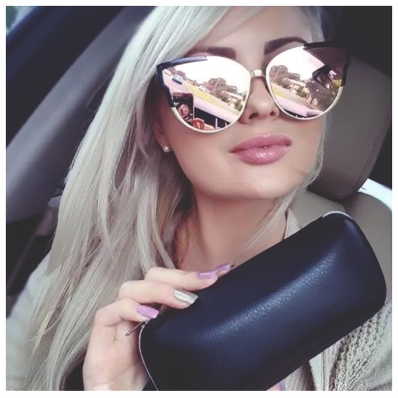 Accessories - ⭐️Discounted⭐️SiLver lens Gold frame